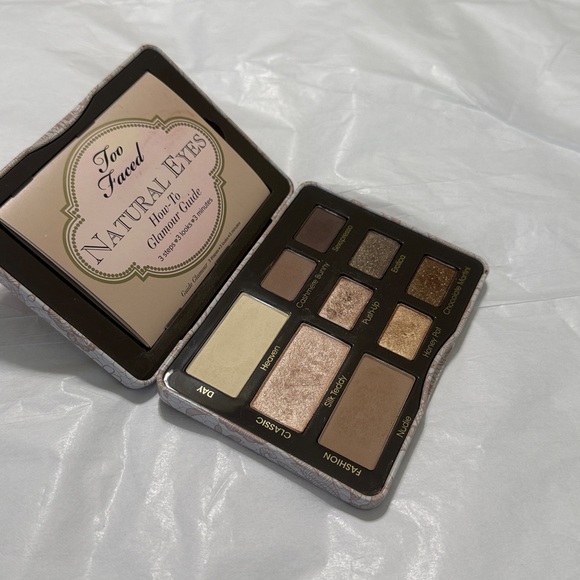 Too faced neutral eyeshadow palette “Natural eyes” - Picture 1 of 8